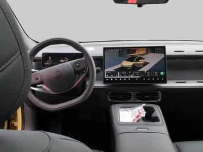 LEAPMOTOR B05 DESIGN PRO MAX (2026) - Photo 9