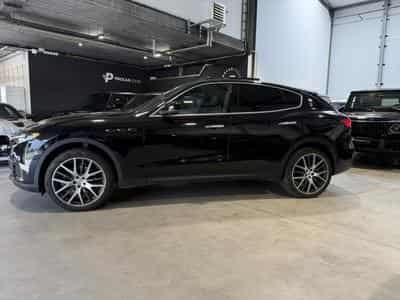 Maserati Levante SQ4 DIESEL 3.0 4WD/ 21°/ SCHIEBEDACH/ (2020) - Foto 8
