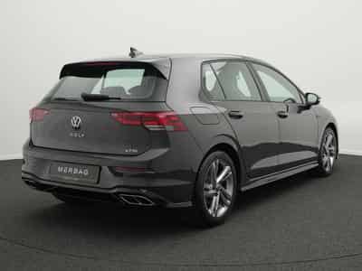 VW Golf VIII 1.5 eTSI R-Line (2024) - Foto 3