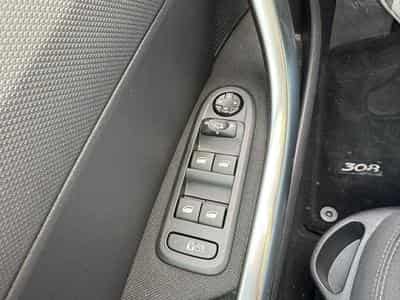 Peugeot 308 PEUGEOT 308 SW PANORAMA KLIMA BLUETOOTH (2013) - Foto 14