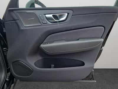 Volvo XC60 T6 Plus Dark / Hybride KIT HIVER (2025) - Photo 15