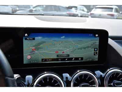 Mercedes GLA 250 AMG Line 8G-Tronic DISTR LANE SIDE CAM ATT RMQ 1° MAIN (2022) - Photo 10