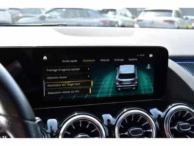 Mercedes GLA 250 AMG Line 8G-Tronic DISTR LANE SIDE CAM ATT RMQ 1° MAIN (2022) - Photo 13