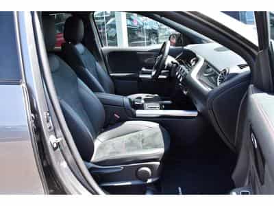Mercedes GLA 250 AMG Line 8G-Tronic DISTR LANE SIDE CAM ATT RMQ 1° MAIN (2022) - Photo 7