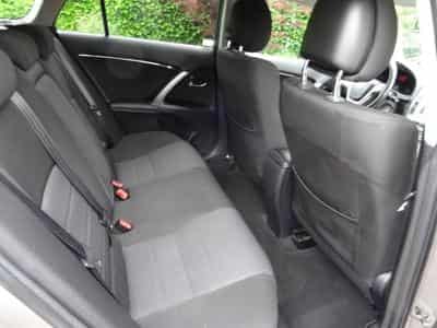 Toyota Avensis 1.8 AUTOMATIQUE (2014) - Photo 10