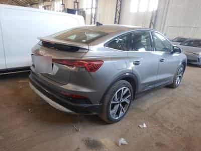 Audi Q4 e-tron Sportback 45 (2024) - Photo 3