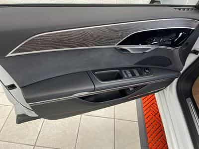 Audi A8 55 TFSI quattro JUSQU'A 36 MOIS DE GARANTIE (2022) - Photo 8
