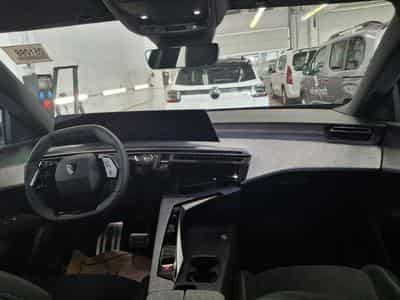 Peugeot 3008 GT (2024) - Photo 3