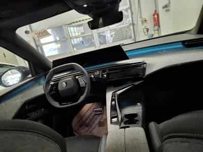 Peugeot 3008 GT (2024) - Photo 5