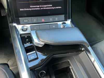 Audi e-tron Standard (2022) - Foto 11