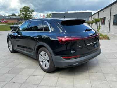 Audi e-tron Standard (2022) - Foto 4