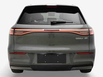 Geely EX 5 PRO + 60 kWH´h (2026) - Photo 5