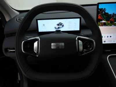 Geely Starray 1.5 PHEV 263 AT MAX + (2026) - Photo 9
