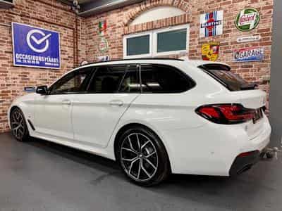 BMW 530 530dA Touring 3.0 286cv Auto M-SPORT (2023) - Foto 2
