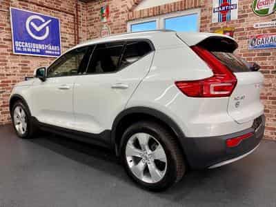 VOLVO XC40 XC40 D4 2.0 190cv Auto AWD MOMENTUM (2020) - Photo 2