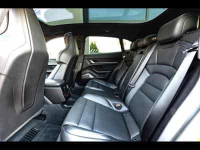 Porsche Taycan TURBO CROSS TURISMO (680 CH) – MAMBA GREEN METALLIC - APPROV (2022) - Photo 13