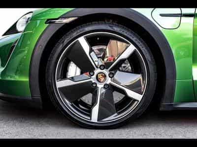 Porsche Taycan TURBO CROSS TURISMO (680 CH) – MAMBA GREEN METALLIC - APPROV (2022) - Photo 8