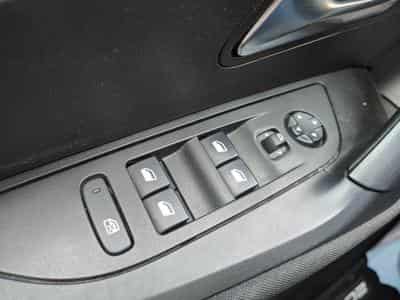 Peugeot 2008 1.2 PURETECH GPS CAMERA CARPLAY ATTELAGE (2020) - Photo 14