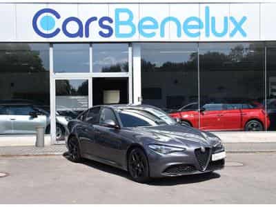 Alfa-Romeo Giulia 2.0 T Sprint ATX CUIR MEMO GPS ACC LANE SIDE CAM (2021) - Photo 1