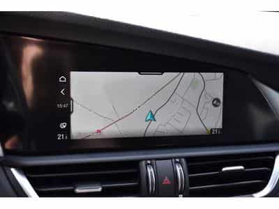 Alfa-Romeo Giulia 2.0 T Sprint ATX CUIR MEMO GPS ACC LANE SIDE CAM (2021) - Photo 10