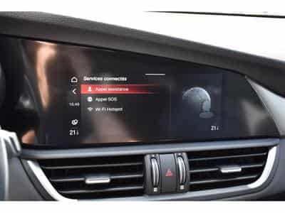 Alfa-Romeo Giulia 2.0 T Sprint ATX CUIR MEMO GPS ACC LANE SIDE CAM (2021) - Photo 12