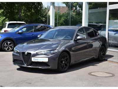 Alfa-Romeo Giulia 2.0 T Sprint ATX CUIR MEMO GPS ACC LANE SIDE CAM (2021) - Photo 2