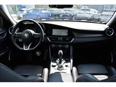Alfa-Romeo Giulia 2.0 T Sprint ATX CUIR MEMO GPS ACC LANE SIDE CAM (2021) - Photo 9