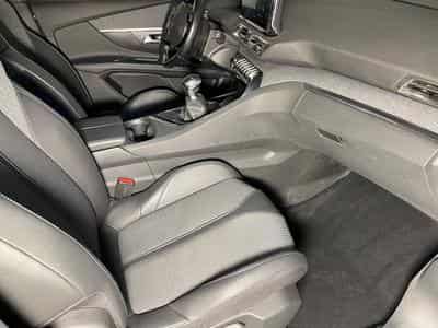 Peugeot 5008 1.5 BLUEHDI 130 ALLURE I-COCKPIT GPS 7PL (2022) - Photo 10