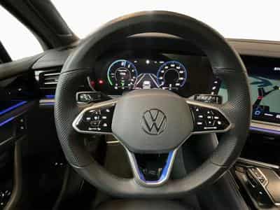 VW Touareg R+V6+4Motion+IQ-Drive+AHK+Luft.+Head.Up (2023) - Photo 10