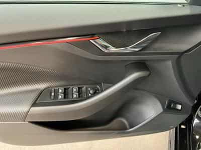 Skoda Kamiq Monte-Carlo+DSG+LED+P.Assisted+P.Park&Go (2025) - Photo 14