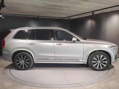 Volvo XC90 B5 AWD 7 PLACES TOIT OUVRANT CUIR GPS CARPLAY (2021) - Photo 2