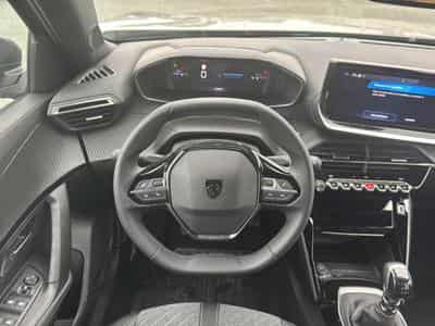 Peugeot 2008 1.2 100 ALLURE (2025) - Photo 10