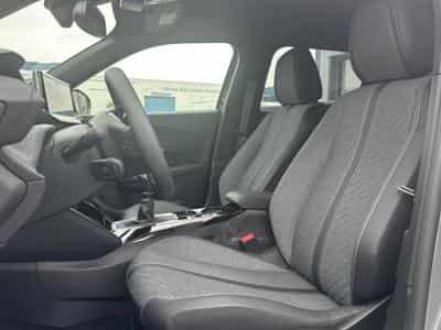 Peugeot 2008 1.2 100 ALLURE (2025) - Photo 12