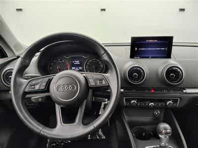 Audi A3 30 TFSI S tronic Cuir / Navi / Led / PDC av+ar (2019) - Photo 9