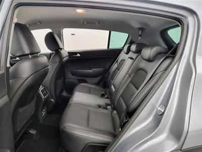 Kia Sportage 1.6i More NAVI / CAMERA / KEYLESS (2019) - Photo 13