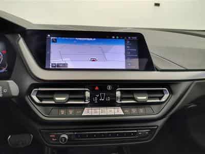 BMW 118 118iA Pack M NAVI / FULL LED / ALCANTARA / PANO (2024) - Foto 11