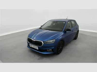 Skoda Fabia 1.0 TSI 95Cv Young Edition CARPLAY / CAMERA / FULL LED / ALU (2025) - Foto 1