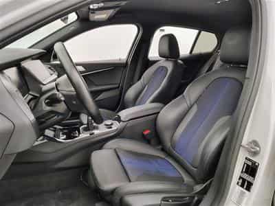 BMW 118 118 d Pack M NAVI / FULL LED / CUIR PARTIEL / CAMERA / JA 18 (2022) - Foto 7