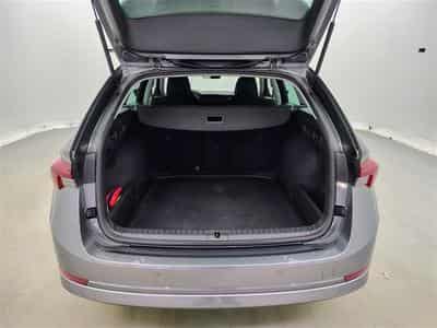 Skoda Octavia 1.0 TSI Clever+ NAVI / FULL LED / JA/PDC (2023) - Photo 14
