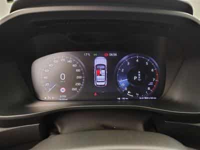 Volvo XC40 1.5 T2 Essential AUTO/FULL LED/CARPLAY/JA17/PDC (2023) - Photo 10