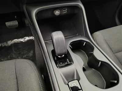 Volvo XC40 1.5 T2 Essential AUTO/FULL LED/CARPLAY/JA17/PDC (2023) - Photo 12