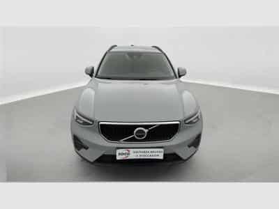 Volvo XC40 1.5 T2 Essential AUTO/FULL LED/CARPLAY/JA17/PDC (2023) - Photo 4