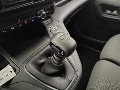 Citroen Berlingo 1.5 BlueHDi 100cv M 3pl. CARPLAY / CAMERA (2026) - Photo 12
