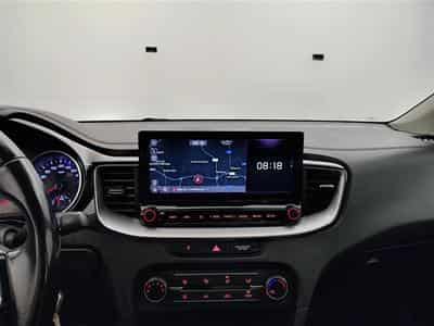 Kia XCeed 1.0 T-GDi Pure ISG (2021) - Photo 11