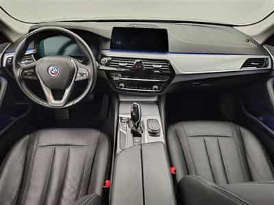 BMW 518 Touring 518 dA AdBlue (2019) - Photo 8