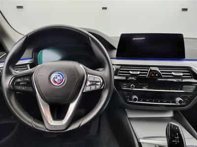 BMW 518 Touring 518 dA AdBlue (2019) - Photo 9