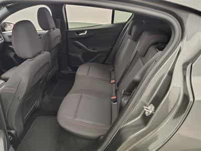 Ford Focus 1.0 EcoBoost MHEV ST-Line NAVI / CAMERA / KEYLESS / JA 17" (2021) - Photo 13