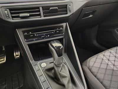 VW Taigo 1.0 TSI 115cv DSG R-Line CARPLAY / FULL LED / CAMERA / JA 18 (2025) - Photo 12
