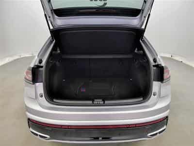 VW Taigo 1.0 TSI 115cv DSG R-Line CARPLAY / FULL LED / CAMERA / JA 18 (2025) - Photo 14