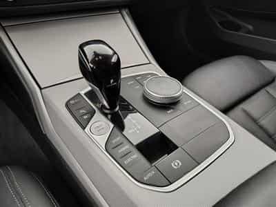 BMW 320 Touring 320eA PHEV Cuir / Navi Cockpit / Led / PDC av+ar (2022) - Foto 12